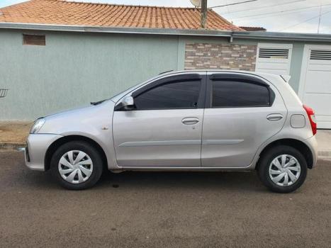 TOYOTA Etios Hatch 1.5 16V 4P FLEX XS AUTOMTICO, Foto 4