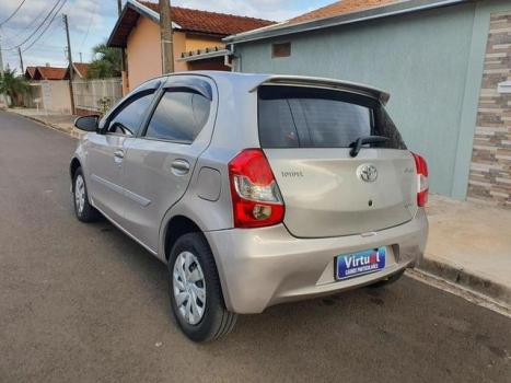 TOYOTA Etios Hatch 1.5 16V 4P FLEX XS AUTOMTICO, Foto 5