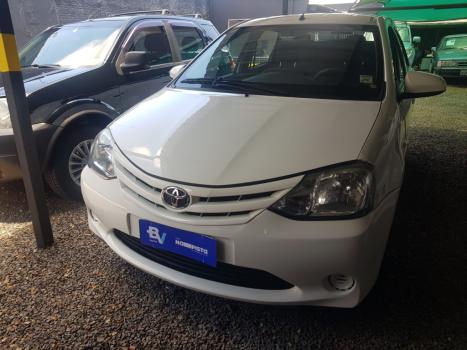 TOYOTA Etios Hatch 1.3 16V 4P FLEX X, Foto 1