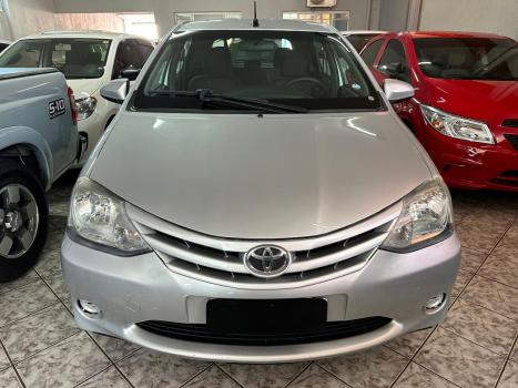 TOYOTA Etios Hatch 1.3 16V 4P FLEX X, Foto 3