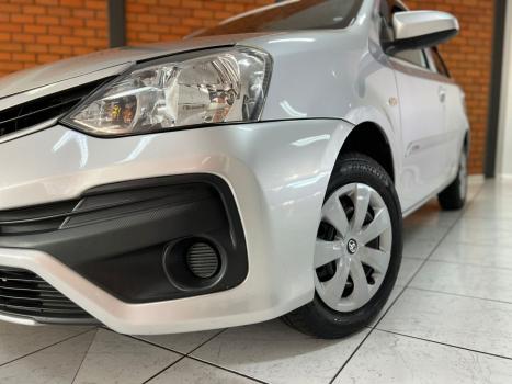 TOYOTA Etios Hatch 1.3 16V 4P FLEX X, Foto 7