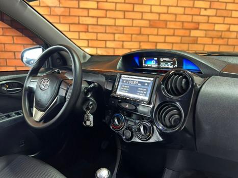 TOYOTA Etios Hatch 1.3 16V 4P FLEX X, Foto 12