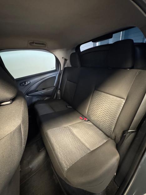 TOYOTA Etios Hatch 1.3 16V 4P FLEX X, Foto 9