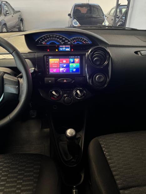 TOYOTA Etios Hatch 1.3 16V 4P FLEX X, Foto 11