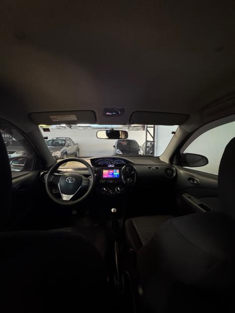 TOYOTA Etios Hatch 1.3 16V 4P FLEX X, Foto 12