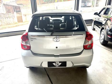 TOYOTA Etios Hatch 1.5 16V 4P FLEX XLS AUTOMTICO, Foto 4
