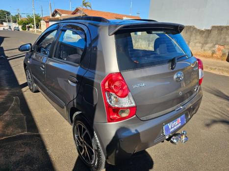 TOYOTA Etios Hatch 1.5 16V 4P FLEX XS AUTOMTICO, Foto 3