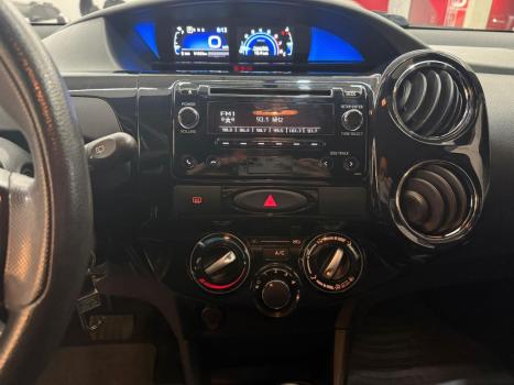 TOYOTA Etios Hatch 1.5 16V 4P FLEX XS AUTOMTICO, Foto 13