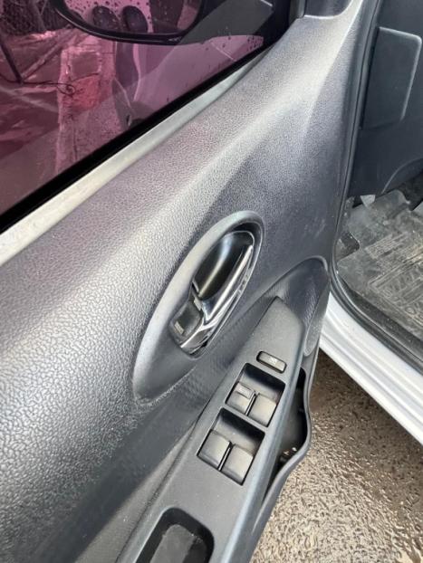 TOYOTA Etios Hatch 1.3 16V 4P FLEX X, Foto 4