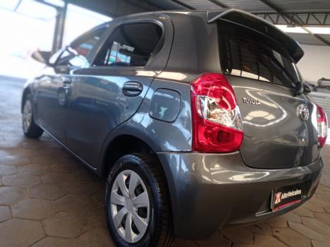TOYOTA Etios Hatch 1.3 16V 4P FLEX X, Foto 12