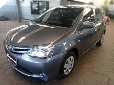 TOYOTA Etios Hatch 1.3 16V 4P FLEX X, Foto 7