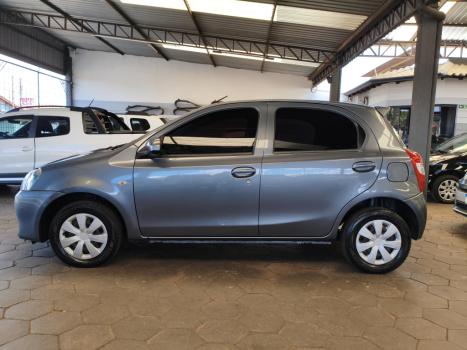 TOYOTA Etios Hatch 1.3 16V 4P FLEX X, Foto 15