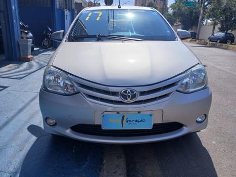 TOYOTA Etios Hatch 1.3 16V 4P FLEX X AUTOMTICO, Foto 3