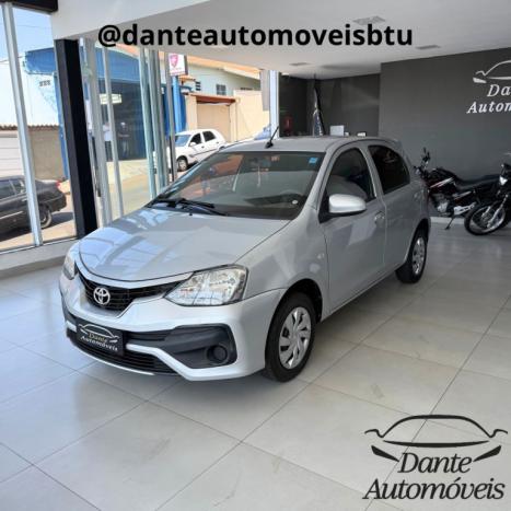 TOYOTA Etios Hatch 1.3 16V 4P FLEX X, Foto 2