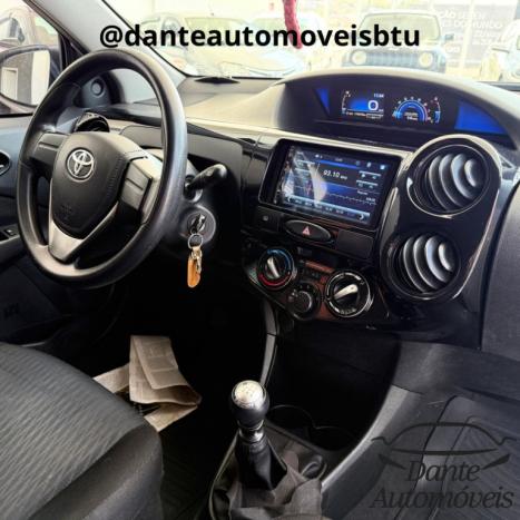 TOYOTA Etios Hatch 1.3 16V 4P FLEX X, Foto 6