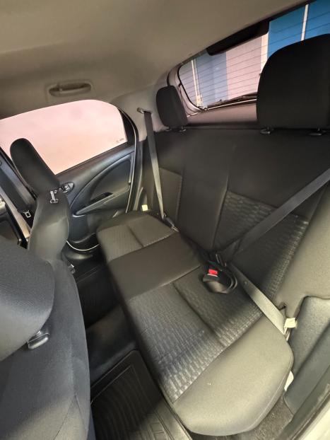 TOYOTA Etios Hatch 1.3 16V 4P FLEX X, Foto 9
