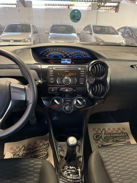 TOYOTA Etios Hatch 1.3 16V 4P FLEX X, Foto 11