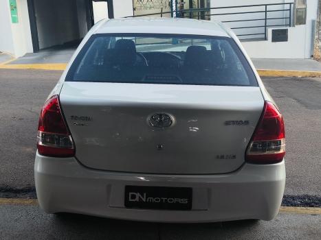 TOYOTA Etios Sedan 1.3 16V 4P FLEX X, Foto 6