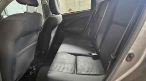 TOYOTA Etios Sedan 1.5 16V 4P FLEX X PLUS AUTOMTICO, Foto 10