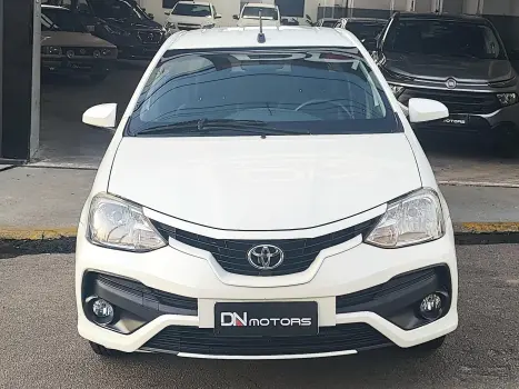 TOYOTA Etios Sedan 1.3 16V 4P FLEX X, Foto 2