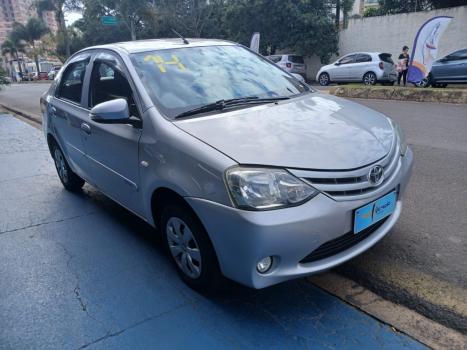 TOYOTA Etios Sedan 1.5 16V 4P FLEX X, Foto 2