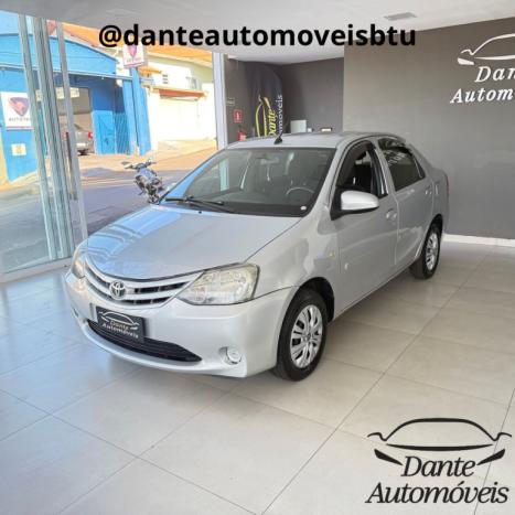TOYOTA Etios Sedan 1.5 16V 4P FLEX X, Foto 2
