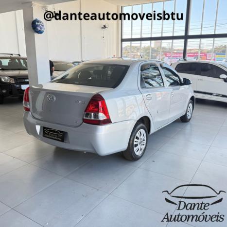 TOYOTA Etios Sedan 1.5 16V 4P FLEX X, Foto 9