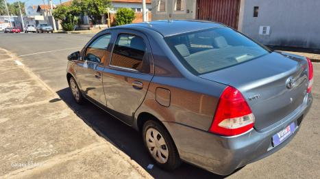 TOYOTA Etios Sedan 1.5 16V 4P FLEX X, Foto 4