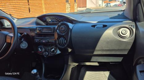 TOYOTA Etios Sedan 1.5 16V 4P FLEX X, Foto 13