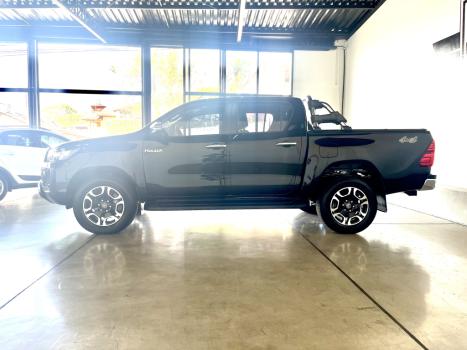 TOYOTA Hilux Caminhonete 2.8 16V SRV 4X4 DIESEL CABINE DUPLA AUTOMTICO, Foto 3