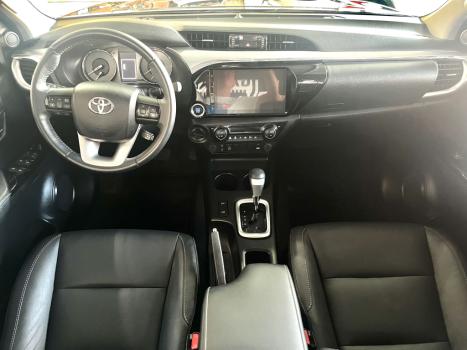 TOYOTA Hilux Caminhonete 2.8 16V SRV 4X4 DIESEL CABINE DUPLA AUTOMTICO, Foto 12