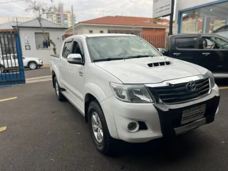 TOYOTA Hilux Caminhonete 3.0 4P 4X4 SRV TURBO DIESEL CABINE DUPLA, Foto 3