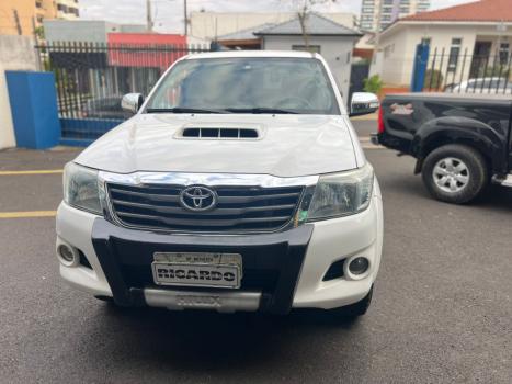 TOYOTA Hilux Caminhonete 3.0 4P 4X4 SRV TURBO DIESEL CABINE DUPLA, Foto 2