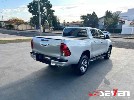 TOYOTA Hilux Caminhonete 2.7 16V 4P SR FLEX CABINE DUPLA AUTOMTICO, Foto 3