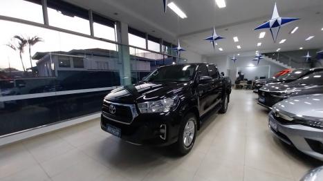 TOYOTA Hilux Caminhonete 2.7 16V 4P SR FLEX CABINE DUPLA AUTOMTICO, Foto 1