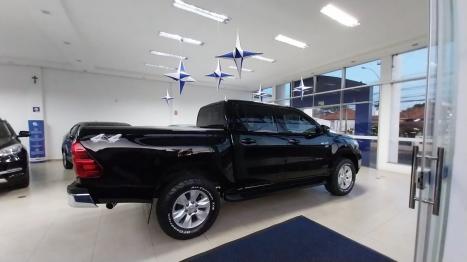 TOYOTA Hilux Caminhonete 2.7 16V 4P SR FLEX CABINE DUPLA AUTOMTICO, Foto 12