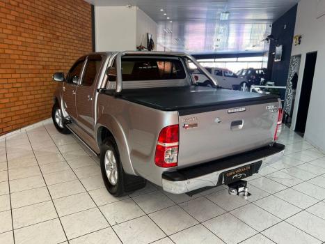 TOYOTA Hilux Caminhonete 2.7 16V 4P SRV FLEX CABINE DUPLA AUTOMTICO, Foto 6