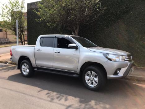 TOYOTA Hilux Caminhonete 2.8 16V SRV 4X4 DIESEL CABINE DUPLA AUTOMTICO, Foto 3