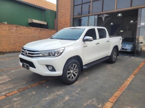 TOYOTA Hilux Caminhonete 2.8 16V SRX 4X4 TURBO DIESEL CABINE DUPLA AUTOMTICO, Foto 5