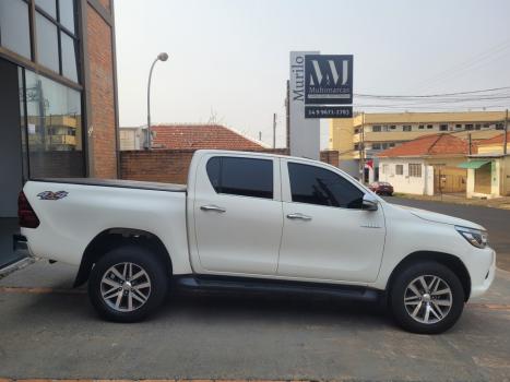 TOYOTA Hilux Caminhonete 2.8 16V SRX 4X4 TURBO DIESEL CABINE DUPLA AUTOMTICO, Foto 7