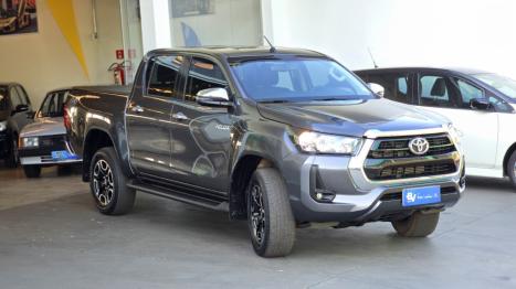 TOYOTA Hilux Caminhonete 2.8 16V SRV 4X4 DIESEL CABINE DUPLA AUTOMTICO, Foto 1