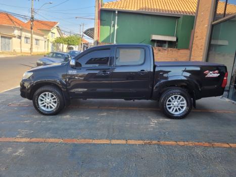 TOYOTA Hilux Caminhonete 3.0 4P 4X4 SRV TURBO DIESEL TOP CABINE DUPLA AUTOMTICO, Foto 9