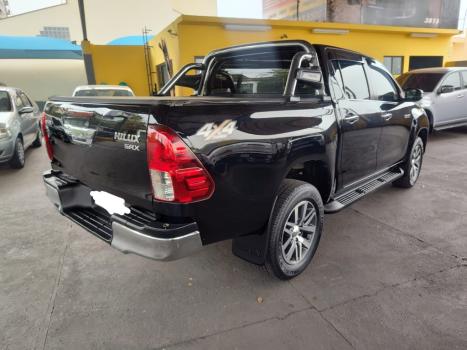 TOYOTA Hilux Caminhonete 2.8 16V SRX 4X4 TURBO DIESEL CABINE DUPLA AUTOMTICO, Foto 4