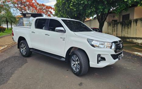 TOYOTA Hilux Caminhonete 2.7 16V 4P SRV FLEX CABINE DUPLA AUTOMTICO, Foto 3