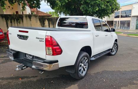 TOYOTA Hilux Caminhonete 2.7 16V 4P SRV FLEX CABINE DUPLA AUTOMTICO, Foto 4