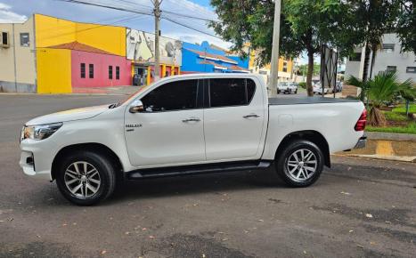 TOYOTA Hilux Caminhonete 2.7 16V 4P SRV FLEX CABINE DUPLA AUTOMTICO, Foto 7