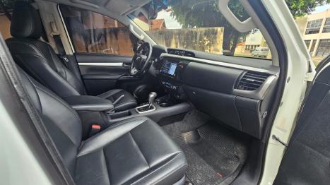 TOYOTA Hilux Caminhonete 2.7 16V 4P SRV FLEX CABINE DUPLA AUTOMTICO, Foto 13