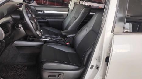 TOYOTA Hilux Caminhonete 2.8 16V SRX 4X4 TURBO DIESEL CABINE DUPLA AUTOMTICO, Foto 10