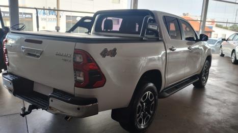 TOYOTA Hilux Caminhonete 2.8 16V SRX 4X4 TURBO DIESEL CABINE DUPLA AUTOMTICO, Foto 4