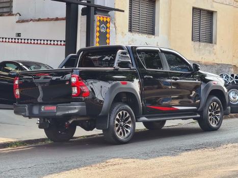 TOYOTA Hilux Caminhonete 2.8 4P 4X4 DIESEL CABINE DUPLA, Foto 2